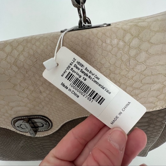 NEW W. TAGS Simply Noelle Gray Snakeskin briefcase - Picture 3 of 4